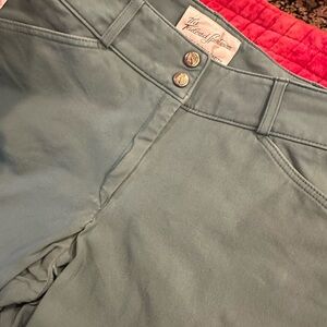 The Tailored Sportsman Mid Rise, Side Zip 30